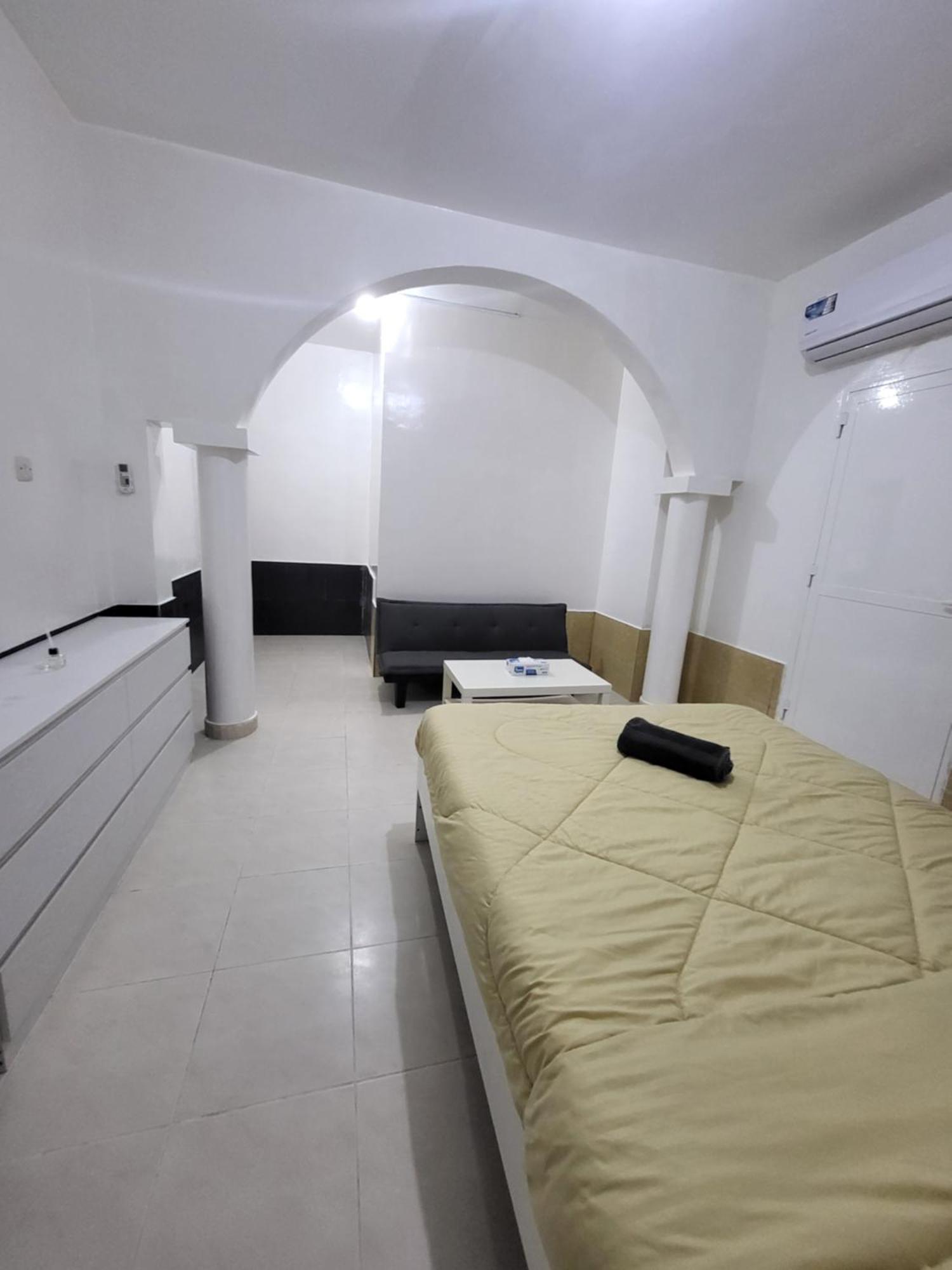 Corniche Full Studio Apartment Abu Dabi Dış mekan fotoğraf