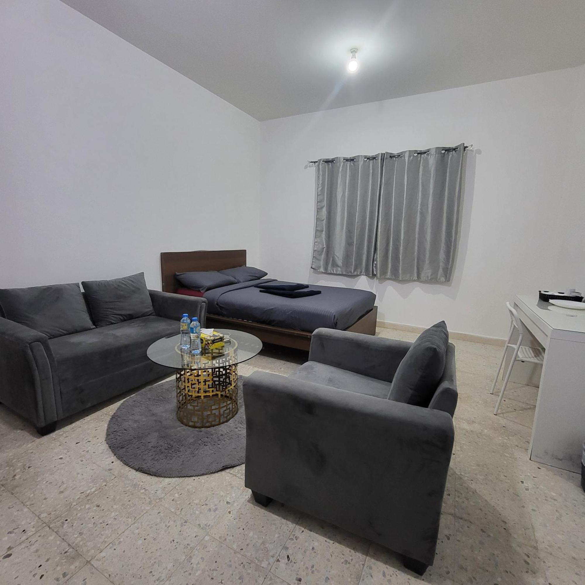 Corniche Full Studio Apartment Abu Dabi Dış mekan fotoğraf